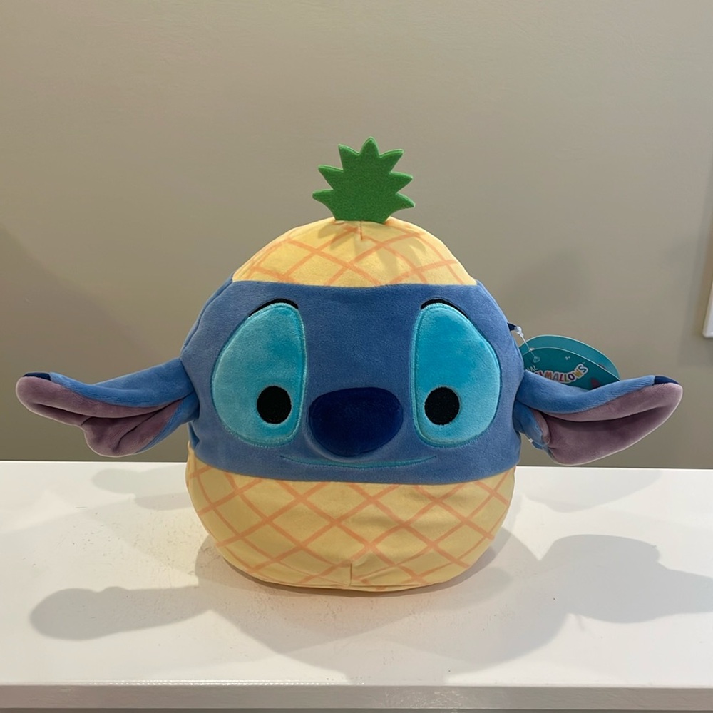NWT 8” Disney Pineapple Stitch Squishmallow